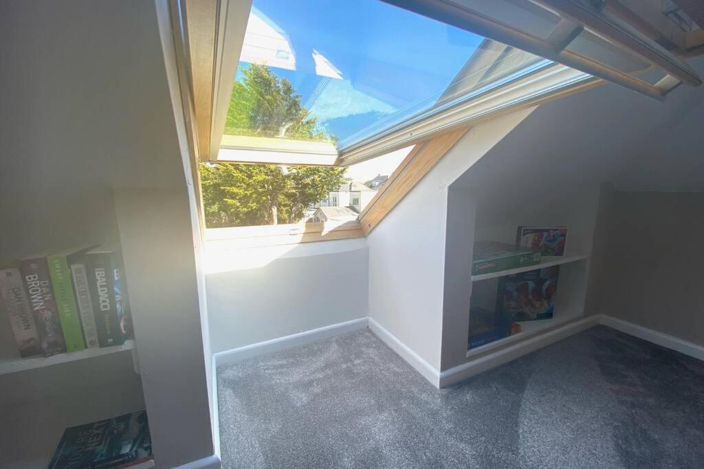 Spacious 2 Bed Apt Sleeps 4 Near Bournemouth Beach Exteriör bild