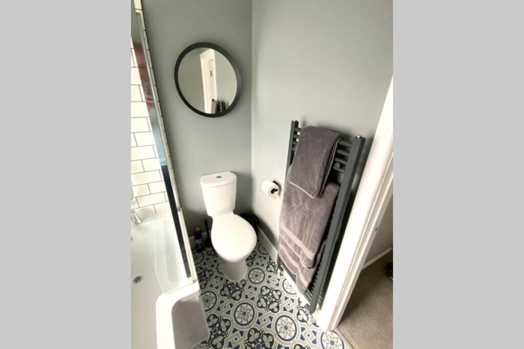 Spacious 2 Bed Apt Sleeps 4 Near Bournemouth Beach Exteriör bild