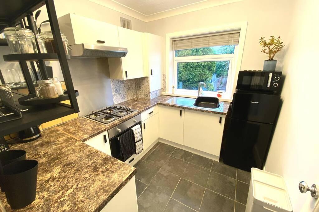 Spacious 2 Bed Apt Sleeps 4 Near Bournemouth Beach Exteriör bild